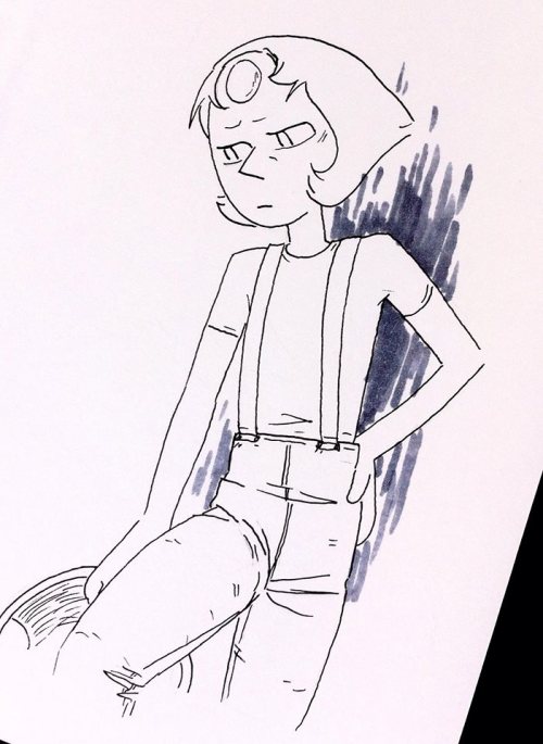 lisatrimm:  Been doodling a few Space Pearls lately  