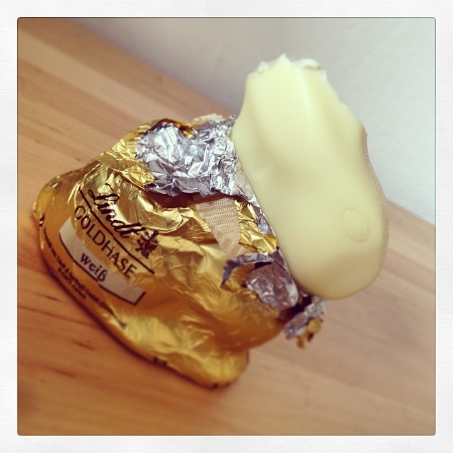 so beautiful but it has to be 😄 #easter #chocolate #white #bunny #lindt #happyeaster #gold #munich