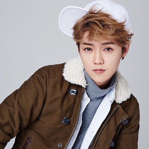 fyeahluhan:izzue x LuHan (1, 2, 3, 4)