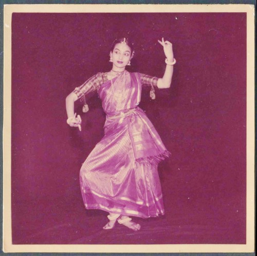 vintageindianclothing:Dancer (Yamini Krishnamurthy), 1970s*.*seems more 1950s to me…