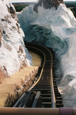 r2–d2:  Expedition Everest - Animal Kingdom by (NormanJWright) 