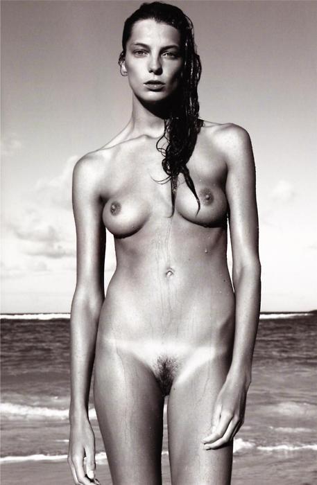 Daria Werbowy by Patrick Demarchelier (I wanted to reblog this from where I found