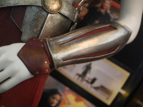 lottiegracecosplay:  More Sif Costume Reference Photos from Comic Book Movies