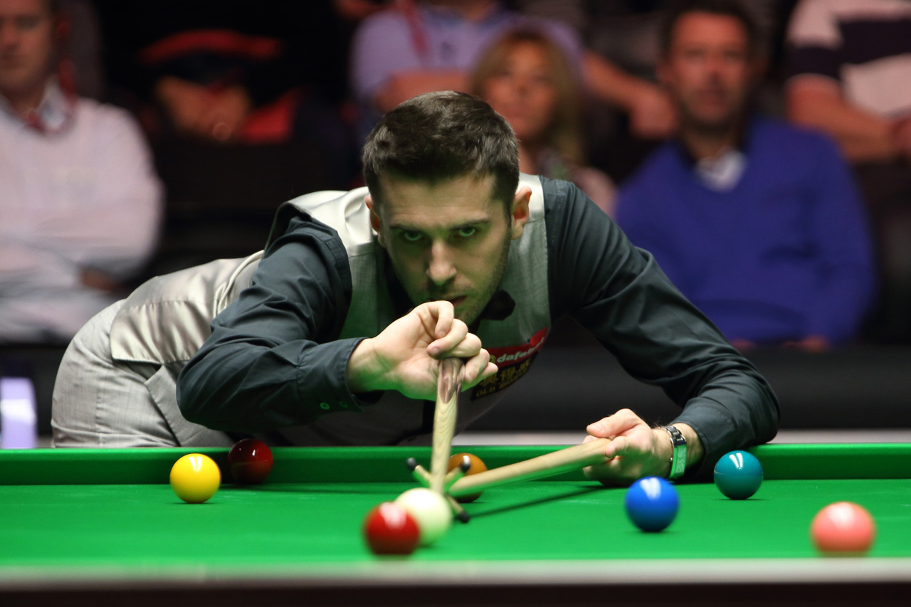 drawing-bored:  but, seriously though, that pool player, mark selby? his ass is