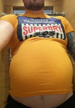 greggystuff:  growingexjock1986:Suprrdry large apparently This hunks gains totally blow my mind….I see a wonderfully big bellied future for him.