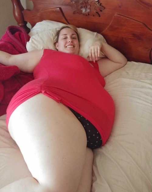 burgeoningandbulging:LaRubia