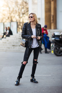 the-streetstyle:  Marique Schimmelvia carolinesmode