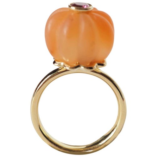 Carved carnelian pumpkin rings, Giulia Colussi, c. 2018, at 1stdibs with (left) peridot and (right) 