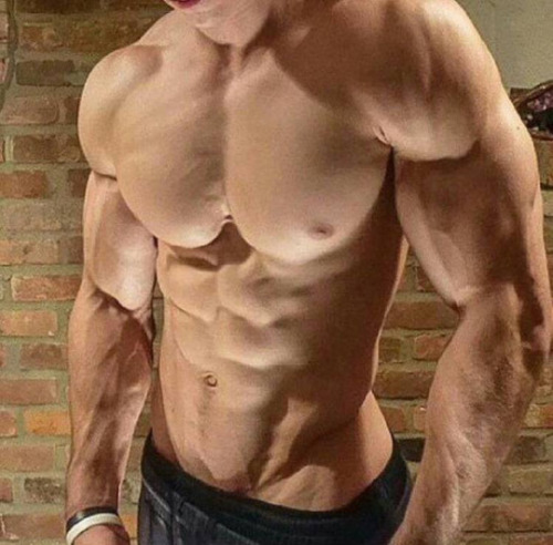 curiositymg:  Zach Zeiler