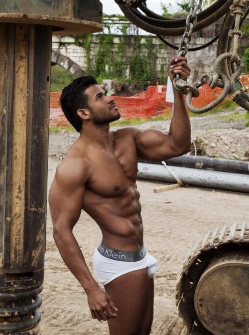 myhotpapi:  http://myhotpapi.tumblr.com/archive