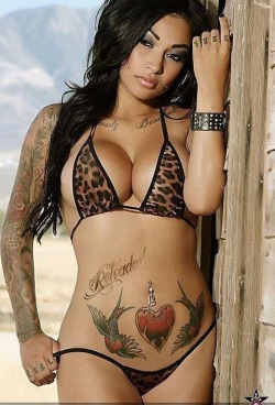 inked-girls-are-among-us:  Inked Girls Are