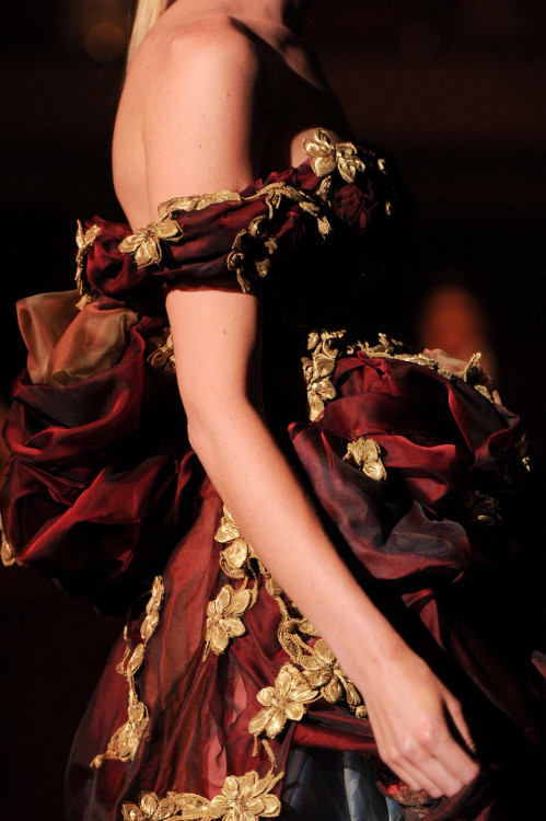 fashionsprose:Details at Frank Sorbier Couture F/W 2014