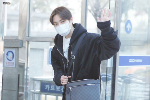 190406 | Gimpo Airport Arrival© HONEY CHICKEN | do not edit.