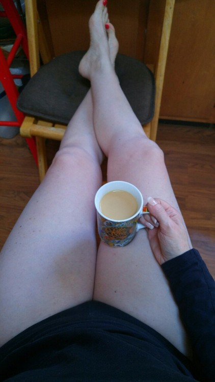 odelyon:  Just chilling with my â˜•