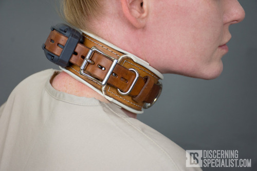 kittydenied: Here are some nice close ups of my slut prison collar with the larger shock unit. I thi