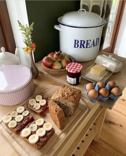 XXX happyheidi:baking season 🧁 photo