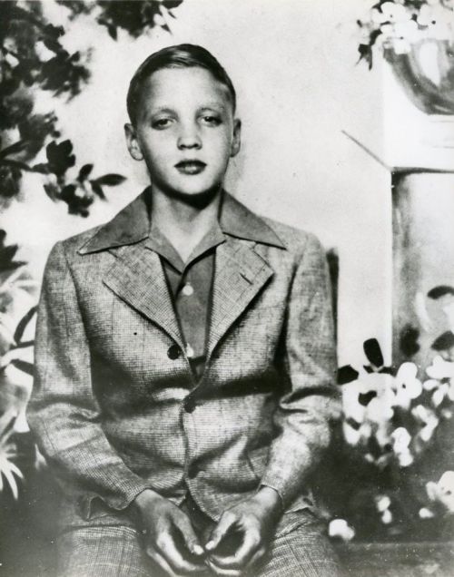 Elvis Presley, Easter 1948.Tupelo, Mississippi