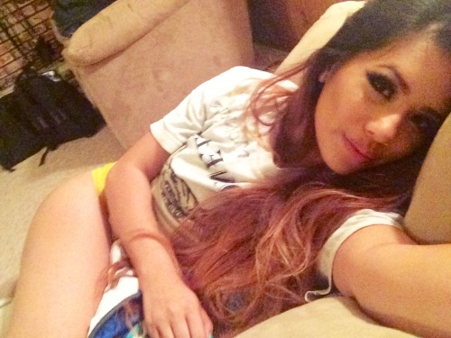 monairthith: Bed too far