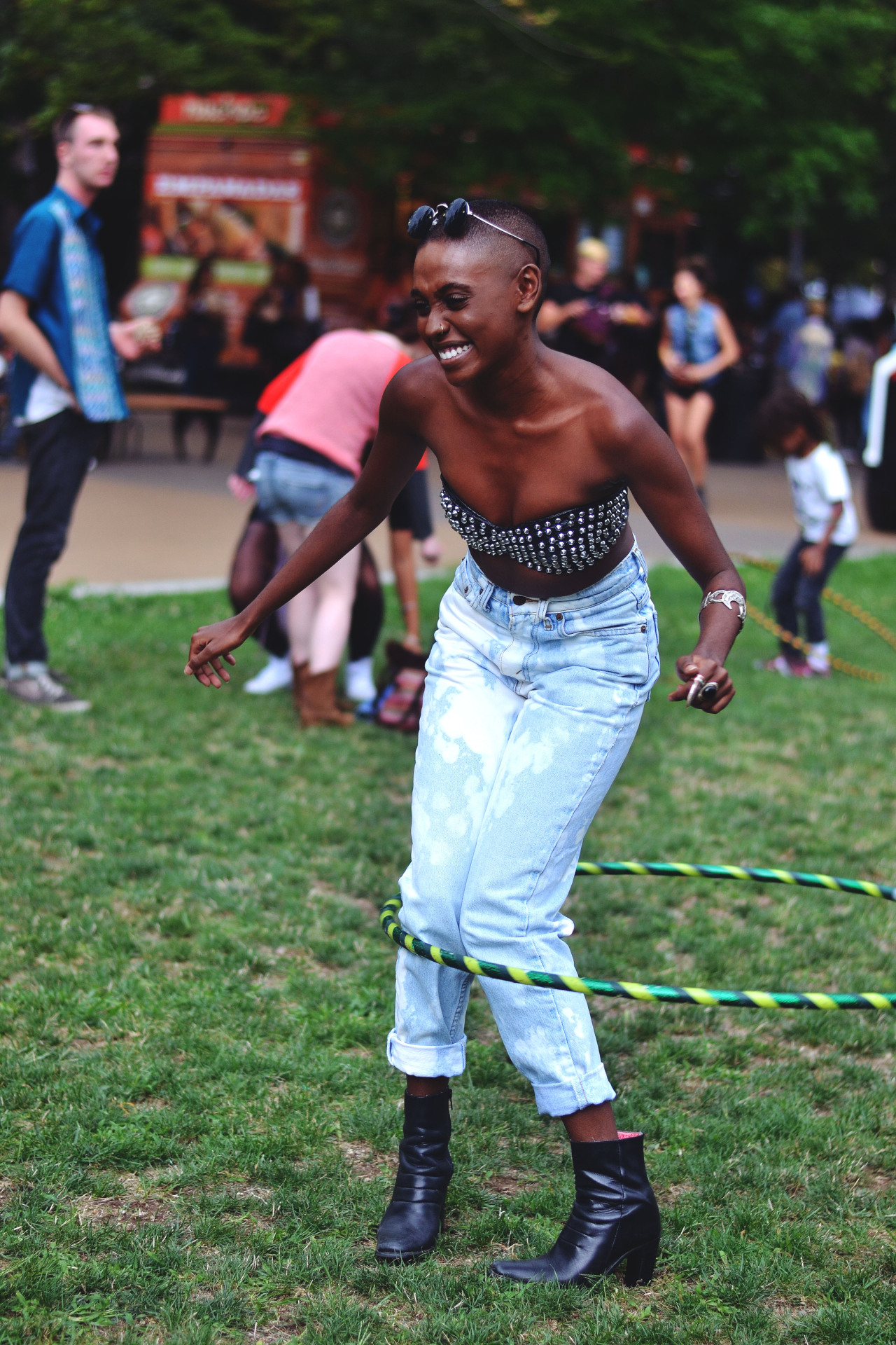 s1uts:  s-implysatisfied:  briannaroye:  Candids @ afropunk 2014 by Brianna Roye