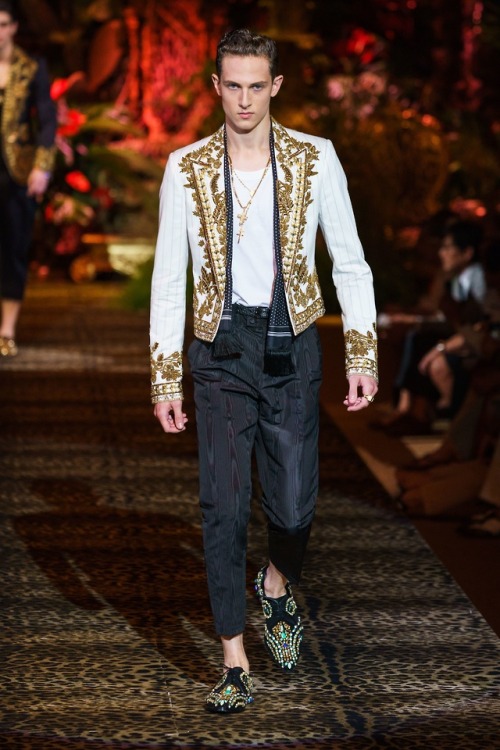 Dolce &amp; Gabbana S/S 2020 Menswear