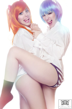 cosplay-booties:Jennifer van Damsel and Nadyasonika