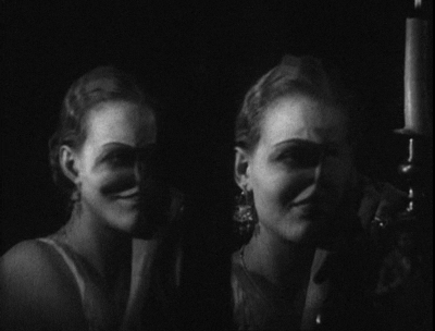  Gloria Stuart in James Whale’s The Old Dark House (1932). 