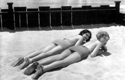  Raquel Torres and Mary Doran, early 1930s