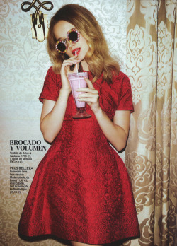 femalemodels:  Rosie Tupper for Glamour, December 2013.