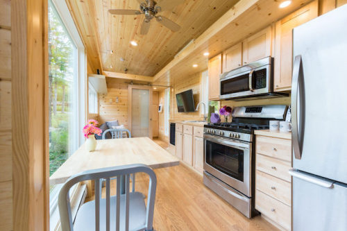 ♡♡♡♡♡   I love the tiny house movement.  Wish i had one.  My studio apartment is about the same size as a lot of the tiny houses (240ish square feet), but mine was not purpose built for that kind of thing (i.e. NO built in storage outside the