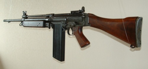 tacticalhoneybadger:SLR L1A2 LMG.