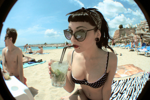 postduente:  destroy everything you touch on We Heart It. 
