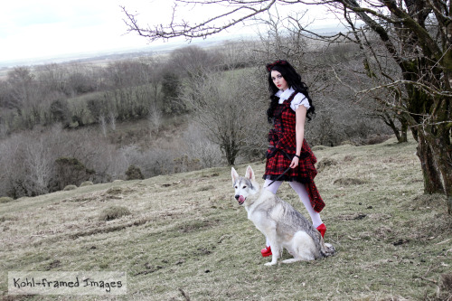 gothicle: kohl-framed: Model: Poppy Augarde & Mischka (sorry about the image compression) htt