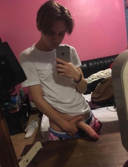nakedstr8guys: How to fuck your STRAIGHT mate!