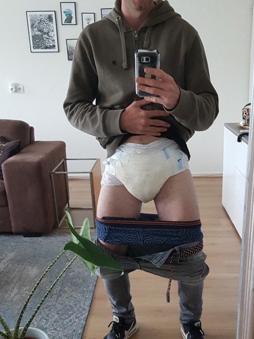 It must be ages ago that I wore a diaper however, nothing could be further from the truth . I really