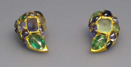 jeannepompadour:Byzantine earrings made with sapphires, emeralds and glass, unknown date