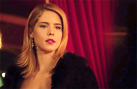 smoakinelli:Arrow Season 5 Appreciation Week   ↳ Day 2, Favorite Character → Felicity Smoak      “She’s the major chord in the otherwise minor key symphony.” - Marc Guggenheim