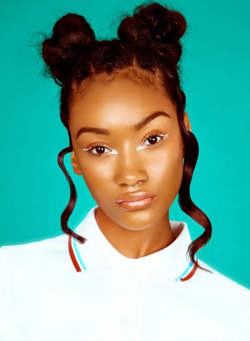 blackgirlscientist:  langsettte:  What the fUcK what kind of angel goddess teas  please can someone teach me how to be dewy 