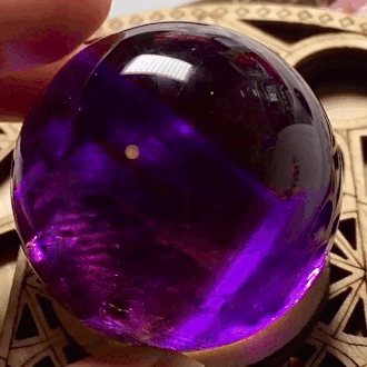 Pondering Amethyst Orbs 🧙 | Source