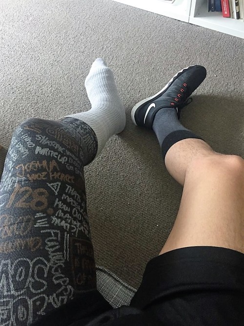 https://lovetapebondage.tumblr.com/post/143250970526