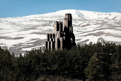 jeroenapers:Het Armeense monument van de Slag om Bash-Aparan, een ontwerp van Rafael Israelyan uit 1