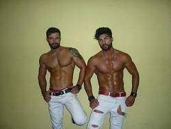 Sexy Alexander And Sergio Are Live Now On Their Hot Webcam Show Come Watch Them Have