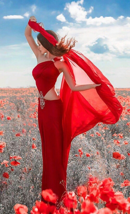 insatiablelondonlass23:  lunamiangel:  @lunamiangel  …💋