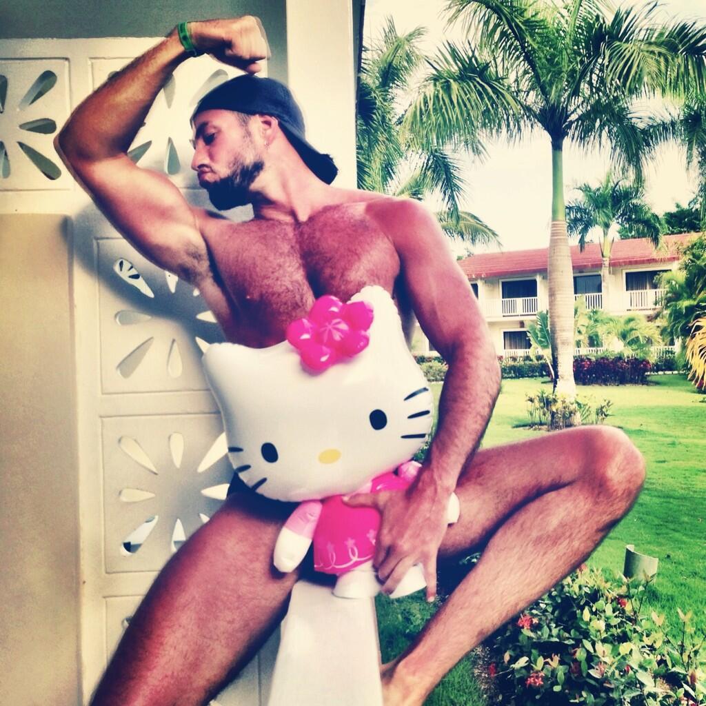 handsomemales:  johan akan 