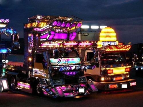 skittycatz:Please look at these extremely cool Dekotora trucks from Japan