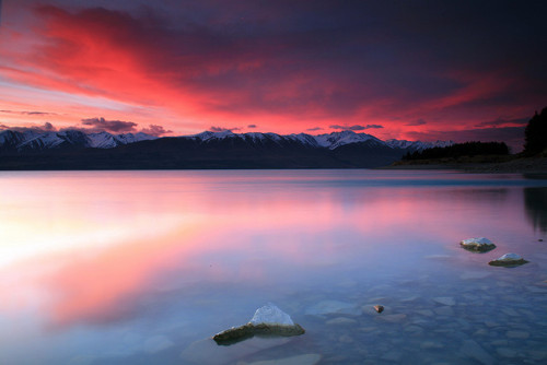definitelydope:  Lake Wakatipu Sunset (by Celtics24) 