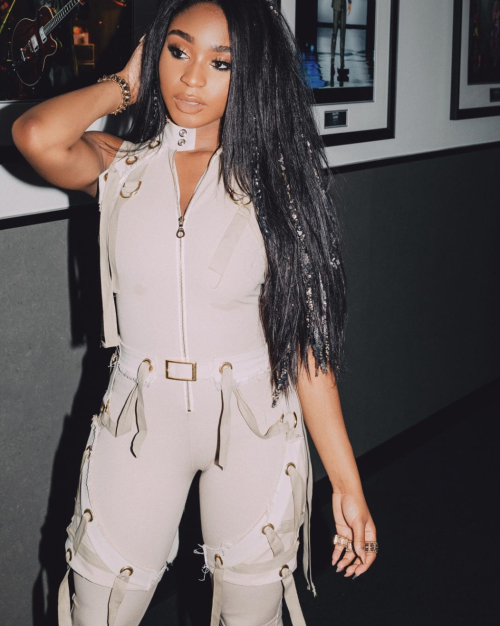 normanikordei: makeup : @patrickta hair : @hairjunkierandy designer : @ashtonmichael