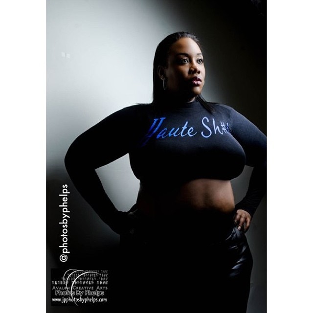 @kym_nichole is doing her fashion thang. Be on the watch for her curvy girl kitchen