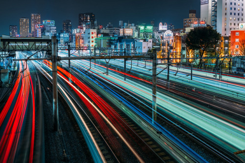 leisureclassvillain:  Tokyo Electric #1 by peter stewart | photography on Flickr.