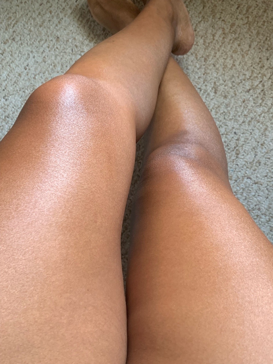kinkysista6969:  THICK THIGHS THURSDAY☺️  #juicy #thick #plump #heavenly #desirable