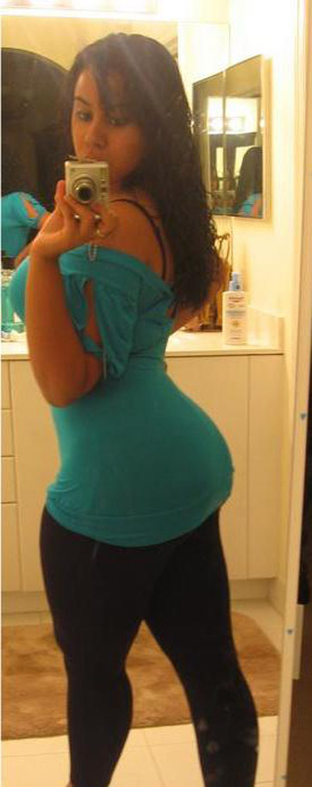 thickbootytoodamnbig:  Online Adult DVD Rentals http://bit.ly/18hbz8p | Live Webcam